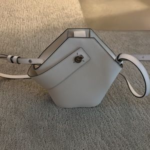 Danse Lente crossbody bags
